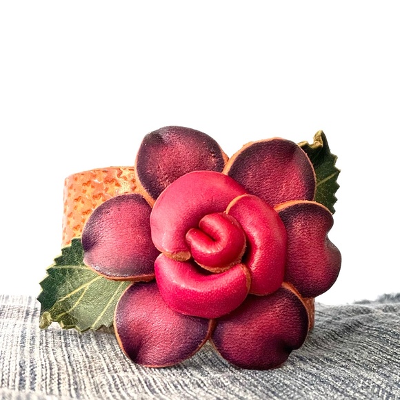 HANDMADE Genuine Tooled Leather Rose Flower Bracelet - Picture 1 of 3